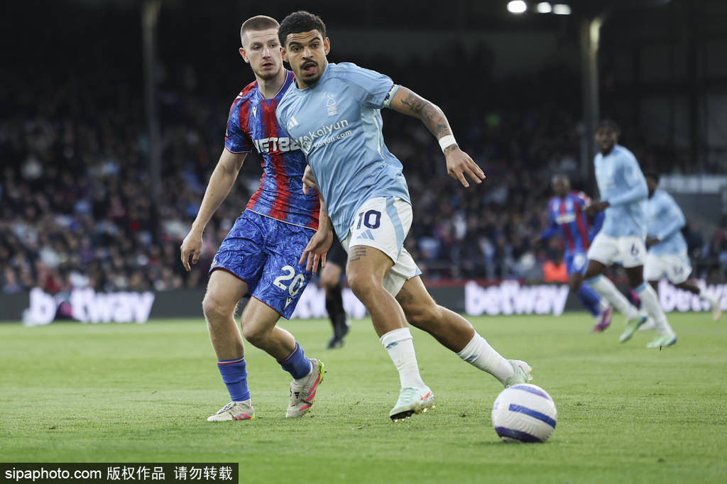 已花1.4亿再花1.4亿！ 英超第17+欧冠名额逼出最疯热刺